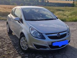 Silber Gebraucht 2010 Opel Corsa Limousine | 3.600 € (Fairer Preis)