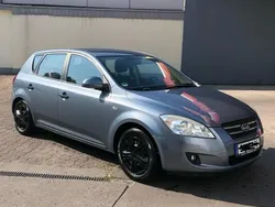 Blau Gebraucht 2007 Kia Ceed Kleinwagen | 4.400 €