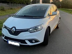 Weiß Gebraucht 2017 Renault Scénic IV Van / Kleinbus | 11.000 € (Fairer Preis)