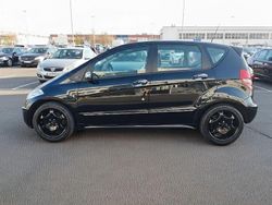 Schwarz Gebraucht 2005 Mercedes A200 Avantgarde Van / Kleinbus | 6.990 € (Teuer)