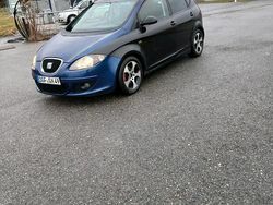 Blau Gebraucht 2004 Seat Altea Kleinwagen | 1.650 €