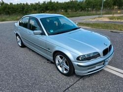 Silber Gebraucht 1998 BMW 323 Limousine | 6.100 € (Fairer Preis)