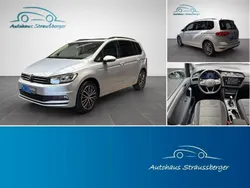 Silber Gebraucht 2023 VW Touran Comfortline Van / Kleinbus | 33.690 € (Etwas zu teuer)