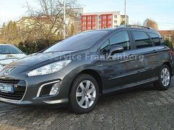 Grau metallic Gebraucht 2012 Peugeot 308 Active Kombi | 14.990 €