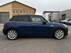 Deep blue metallic Gebraucht 2016 Mini ONE Kleinwagen | 9.600 € (Fairer Preis)