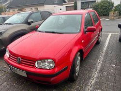 Rot Gebraucht 2000 VW Golf IV Basis Limousine | 1.000 € (Guter Preis)