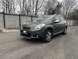 Grau Gebraucht 2016 Peugeot 2008 Allure SUV | 8.400 € (Fairer Preis)