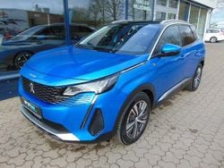 Blau Gebraucht 2021 Peugeot e-2008 GT SUV | 19.890 € (Etwas zu teuer)