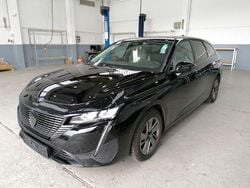 Schwarz Gebraucht 2024 Peugeot 308 Allure Kombi | 21.885 € (Superpreis)