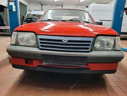 Rot Gebraucht 1987 Opel Ascona Limousine | 1.300 €