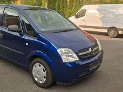 Blau Gebraucht 2003 Opel Meriva Van / Kleinbus | 3.300 € (Fairer Preis)