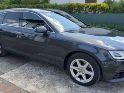 Grau Gebraucht 2017 Audi A4 Kombi | 13.500 € (Guter Preis)