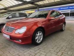 Orange Gebraucht 2001 Mercedes C180 Coupé | 2.990 € (Etwas zu teuer)