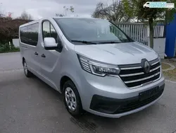 Silber Neu 2025 Renault Trafic Evolution Van | 40.990 € (Fairer Preis)