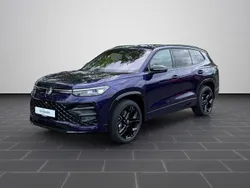 Ultra violet metallic (metallic) Gebraucht 2025 VW Tayron R-line SUV | 63.850 € (Teuer)