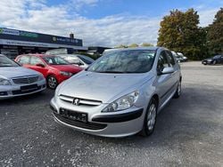 Grau Gebraucht 2005 Peugeot 307 Premium Kleinwagen | 2.999 € (Fairer Preis)