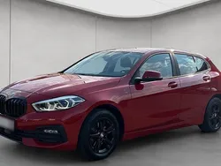 Rot Gebraucht 2021 BMW 118 Advantage Kleinwagen | 20.840 € (Fairer Preis)