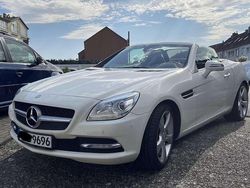 Weiß Gebraucht 2013 Mercedes SLK200 Cabrio | 15.500 € (Fairer Preis)