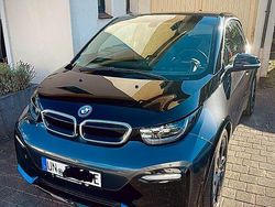 Grau Gebraucht 2020 BMW i3 Comfort Edition Kleinwagen | 18.150 € (Fairer Preis)
