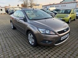 Weiß Gebraucht 2009 Ford Focus Cabriolet Titanium Cabrio | 2.999 € (Guter Preis)