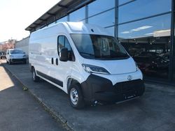 Ice white Gebraucht 2024 Toyota Proace Van / Kleinbus | 37.990 €