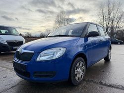 Blau Gebraucht 2009 Skoda Fabia Limousine | 1.999 € (Fairer Preis)