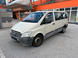Weiß Gebraucht 2011 Mercedes Vito Van / Kleinbus | 4.999 €
