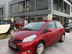Red mica metallic Gebraucht 2012 Toyota Yaris Cool Kleinwagen | 4.499 € (Guter Preis)