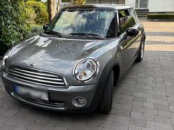 Silber Gebraucht 2010 Mini Cooper Kleinwagen | 5.750 € (Fairer Preis)