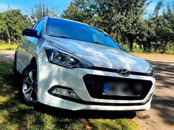 Weiß Gebraucht 2018 Hyundai i20 Passion Kleinwagen | 10.400 € (Fairer Preis)