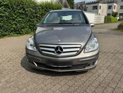 Grau Gebraucht 2007 Mercedes B200 Van / Kleinbus | 5.200 € (Guter Preis)