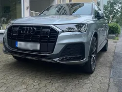 Silber Gebraucht 2023 Audi Q7 Ambiente SUV | 66.000 € (Superpreis)