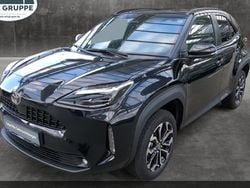 Schwarz Neu 2025 Toyota Yaris Cross Plus SUV | 24.990 €