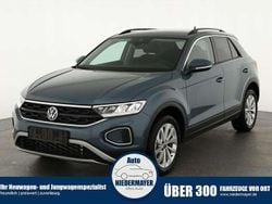 Petroleum blue metallic Neu 2025 VW T-Roc Life SUV | 30.995 € (Guter Preis)