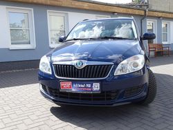Blau Gebraucht 2012 Skoda Fabia Kombi | 1.999 €