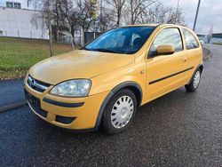 Gelb Gebraucht 2004 Opel Corsa Limousine | 2.800 € (Fairer Preis)