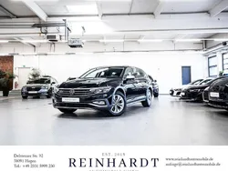 Deep black perleffekt Gebraucht 2021 VW Passat Alltrack Kombi | 29.845 €