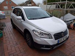 Weiß Gebraucht 2015 Suzuki SX4 Comfort+ SUV | 9.999 € (Fairer Preis)