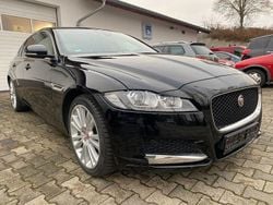 Schwarz Gebraucht 2017 Jaguar XF Prestige Limousine | 10.990 € (Superpreis)