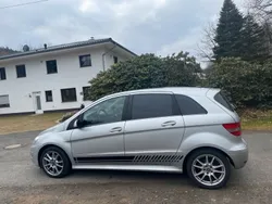 Silber Gebraucht 2010 Mercedes B200 Van / Kleinbus | 3.390 € (Guter Preis)