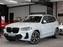 Grau Gebraucht 2024 BMW X3 M Sport SUV | 58.990 € (Guter Preis)