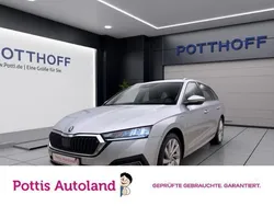 Silber Gebraucht 2021 Skoda Octavia Style Kombi | 20.922 € (Guter Preis)