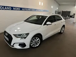 Ibisweiß Gebraucht 2021 Audi A3 Sportback Sport Limousine | 22.995 € (Fairer Preis)