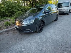 Grau Gebraucht 2012 VW Sharan Van / Kleinbus | 8.900 € (Fairer Preis)
