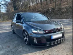 Grau Gebraucht 2010 VW Golf VI GTI Limousine | 10.500 €