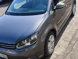Grau Gebraucht 2014 VW Touran Life Van / Kleinbus | 5.900 € (Fairer Preis)