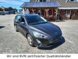 Grau Gebraucht 2019 Ford Focus Cool & Connect Limousine | 15.900 € (Fairer Preis)
