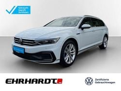 Weiß Gebraucht 2023 VW Passat GTE Kombi | 38.990 €
