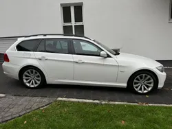 Weiß Gebraucht 2010 BMW 330 M Sport Kombi | 7.500 € (Guter Preis)