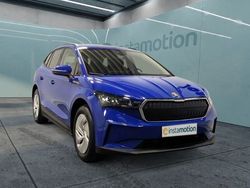 Blau Gebraucht 2022 Skoda Enyaq iV Loft SUV | 25.690 € (Etwas zu teuer)